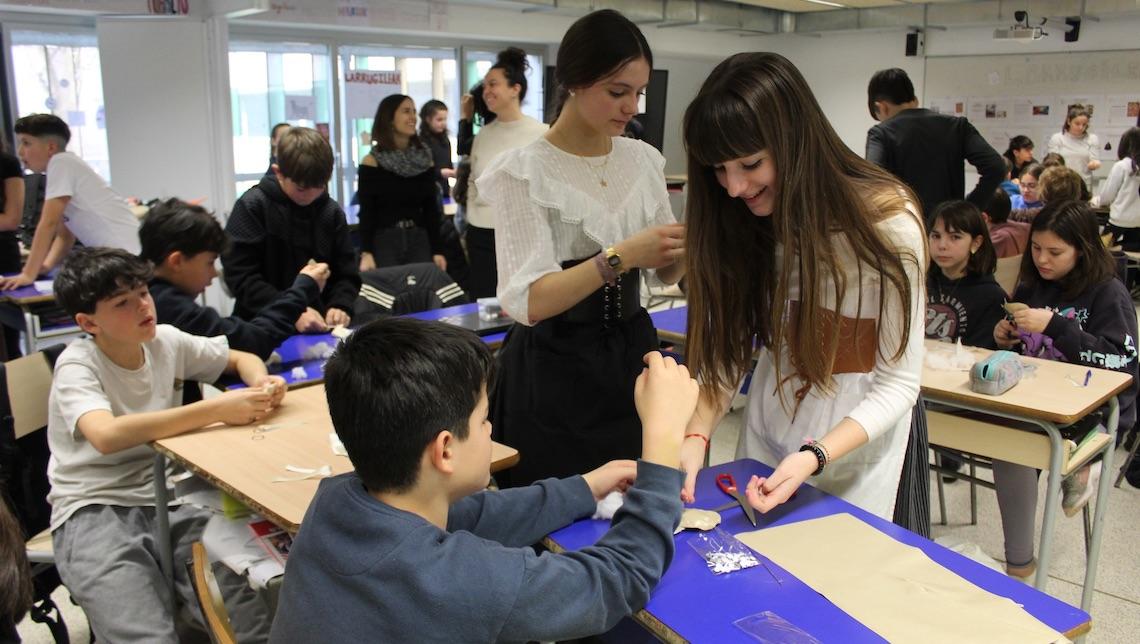 Azoka eta tailerrak San Fermin Ikastolan